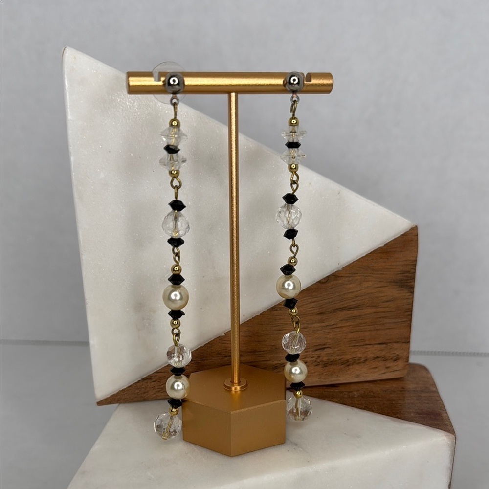 Estate Black and Gold Dangle Earrings with Linear Design lot E39